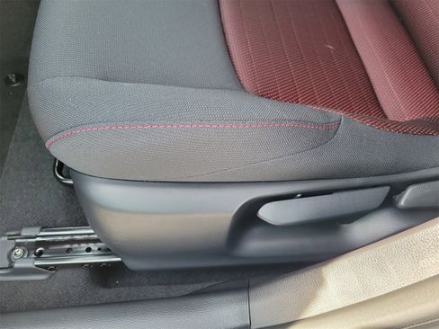 Used 2025 Toyota Corolla SE image 16