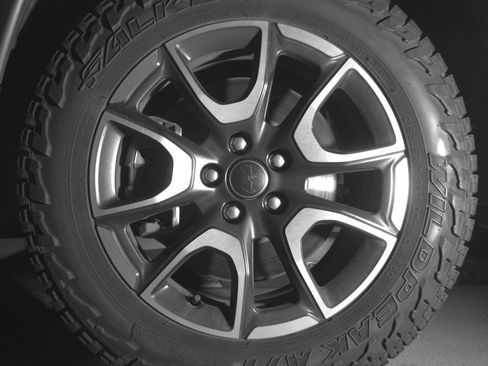 Used 2025 Jeep Compass Trailhawk w/ Trailer Tow Group AWD/4WD image 12