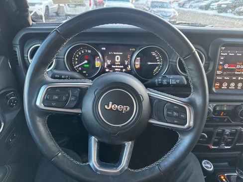 Used 2023 Jeep Wrangler Unlimited Sahara w/ Cold Weather Group image 16