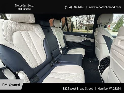 Used 2021 BMW X7 M50i w/ Dynamic Handling Package image 18