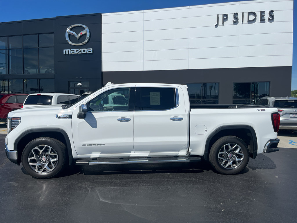 Used 2022 GMC Sierra 1500 SLT w/ SLT Premium Plus Package AWD/4WD image 2
