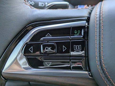 New 2025 Jeep Grand Cherokee L Summit w/ Advanced Protech Group IV image 22