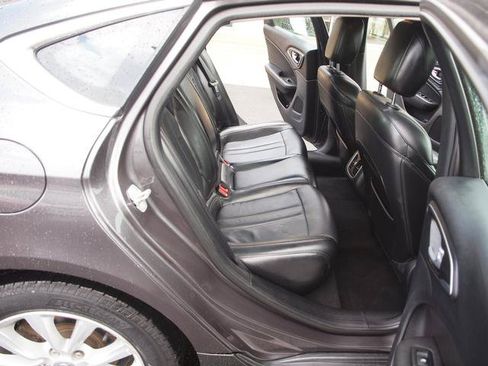Used 2016 Chrysler 200 C FWD image 7