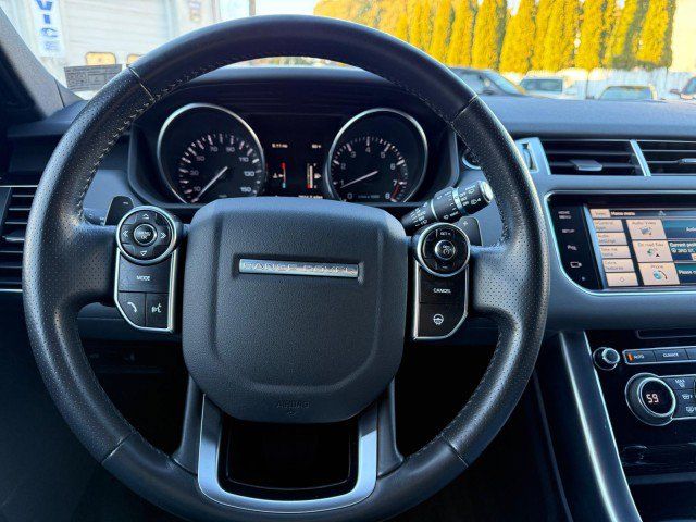 Used 2015 Land Rover Range Rover Sport Supercharged AWD/4WD image 16