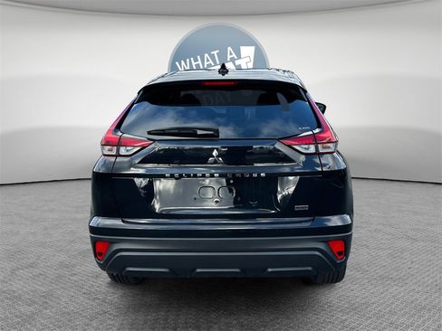 Used 2023 Mitsubishi Eclipse Cross LE image 5