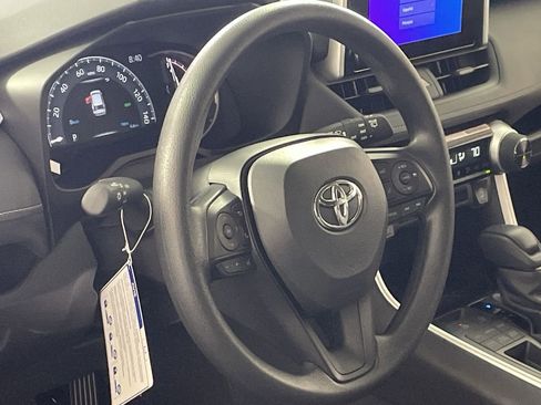 New 2025 Toyota RAV4 XLE image 12