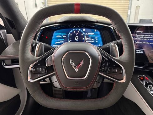 Used 2023 Chevrolet Corvette Stingray Premium Conv w/ Z51 Performance Package RWD image 18