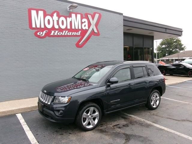 Used 2014 Jeep Compass Latitude AWD/4WD image 2