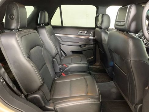 Used 2017 Ford Explorer Limited w/ Equipment Group 301A AWD/4WD image 23