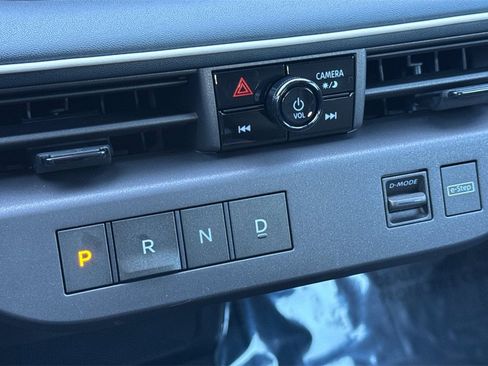 New 2026 Nissan Leaf Platinum+ w/ Cargo Package (Platinum+) image 17