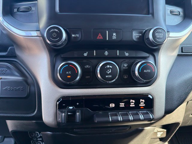 Used 2020 RAM 2500 Laramie w/ Body Color Bumper Group AWD/4WD image 42