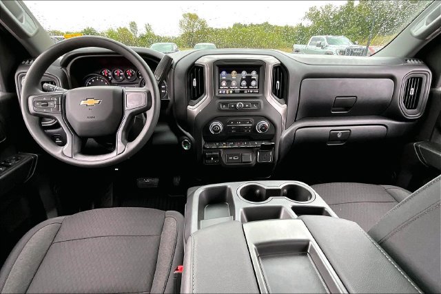 New 2026 Chevrolet Silverado 2500 Custom w/ Custom Value Package AWD/4WD image 5