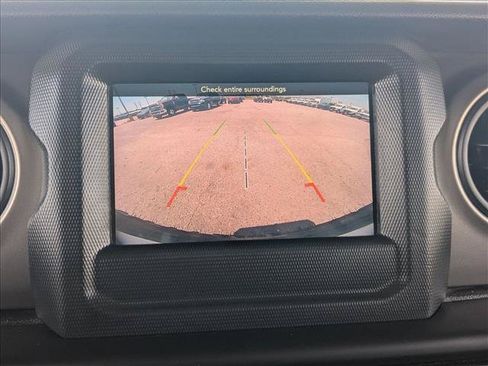 Used 2018 Jeep Wrangler Unlimited Sport S AWD/4WD image 14