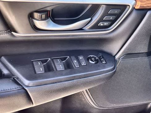 Used 2020 Honda CR-V Touring image 30
