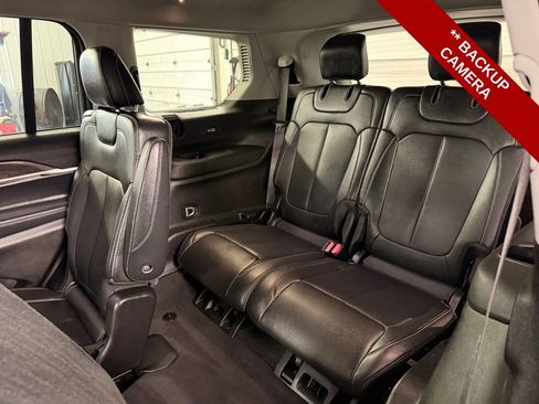 Used 2023 Jeep Grand Cherokee L Limited image 15