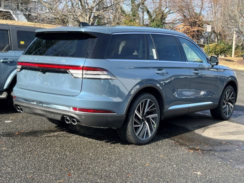 New 2026 Lincoln Aviator Reserve image 4