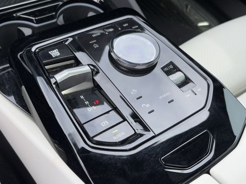 Used 2026 BMW 530i w/ Premium Package image 26