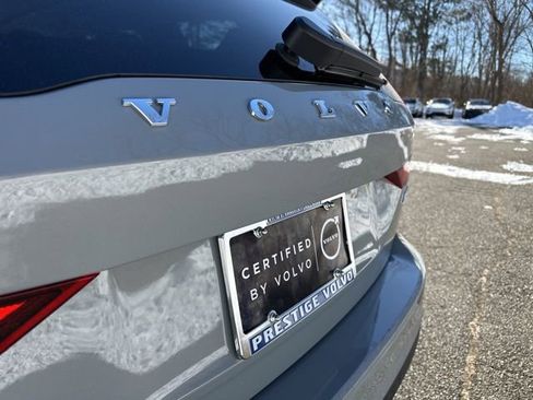 Certified 2025 Volvo V60 B5 Cross Country Plus image 37
