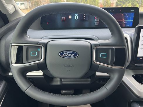 New 2026 Ford Expedition Max Active image 9