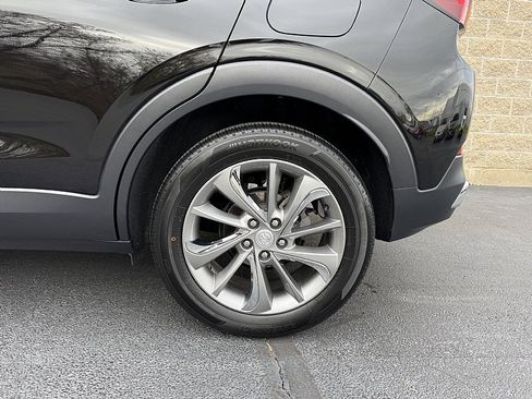 Used 2023 Buick Encore GX Essence w/ Experience Buick Package image 10