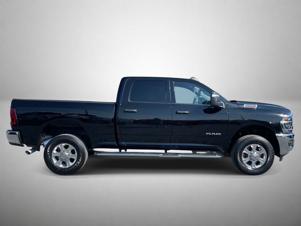 Used 2026 RAM 2500 Big Horn AWD/4WD image 2
