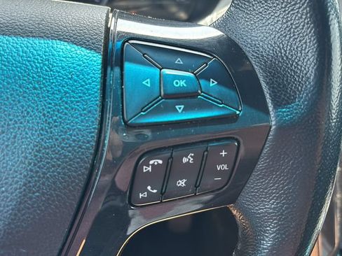 Used 2018 Ford Explorer XLT w/ Equipment Group 201A AWD/4WD image 24