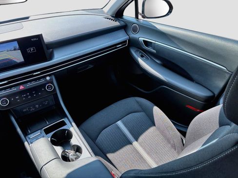Certified 2025 Hyundai Sonata SEL FWD image 24