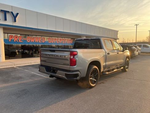 Used 2025 Chevrolet Silverado 1500 Custom w/ Turbomax Blackout Package image 4