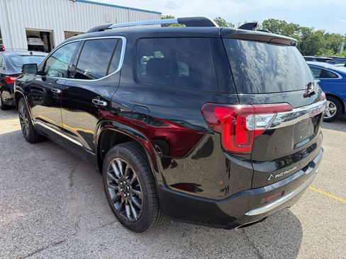 Used 2023 GMC Acadia Denali w/ Black Diamond Edition AWD/4WD image 4