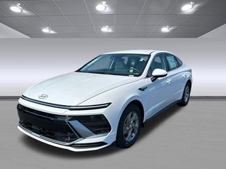 New 2025 Hyundai Sonata SE video 3