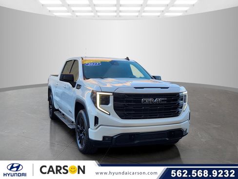Used 2023 GMC Sierra 1500 Elevation AWD/4WD image 1