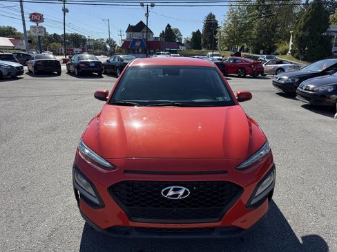 Used 2019 Hyundai Kona SE image 2