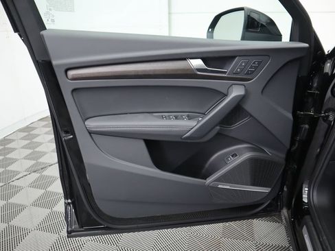 Used 2025 Audi Q5 2.0T Premium Plus w/ Premium Plus Package image 26