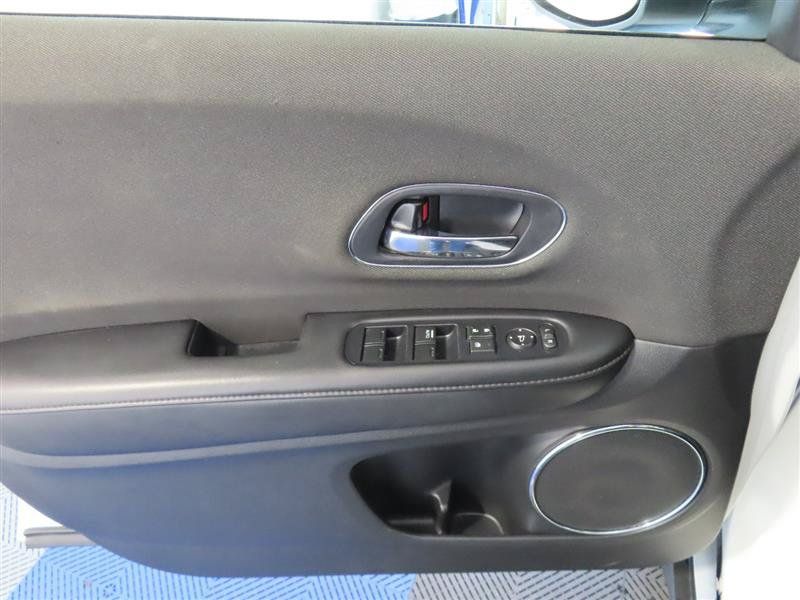 Used 2020 Honda HR-V EX image 16