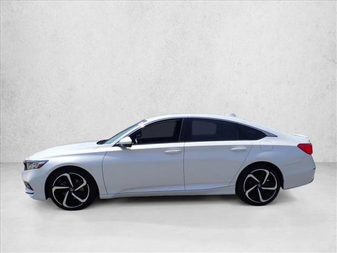 Used 2019 Honda Accord Sport image 2