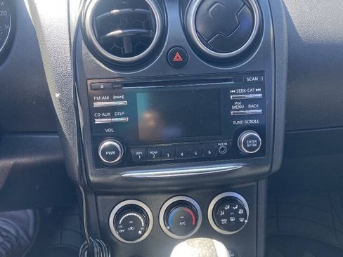 Used 2015 Nissan Rogue S w/ Convenience Package AWD/4WD image 15