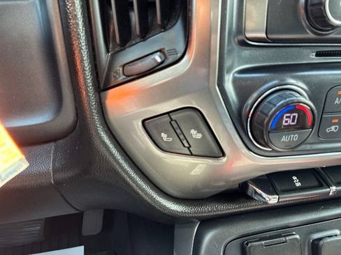Used 2018 Chevrolet Silverado 1500 LT w/ All Star Edition AWD/4WD image 27