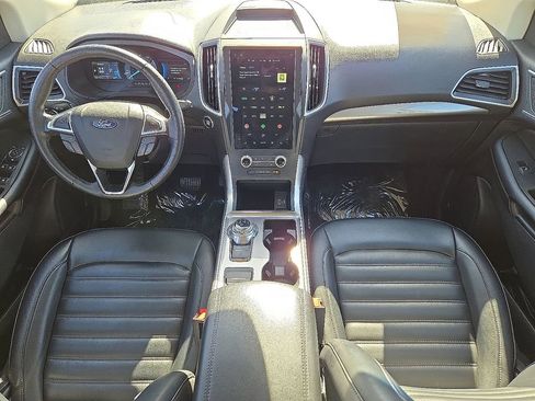 Used 2024 Ford Edge SEL image 17