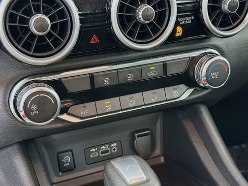 Used 2025 Nissan Sentra SV image 21