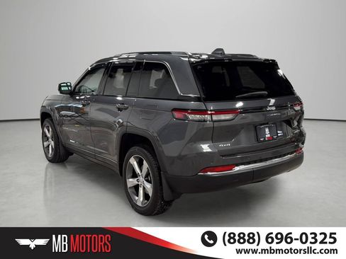 Used 2022 Jeep Grand Cherokee Limited AWD/4WD image 11