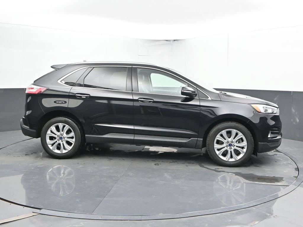 Used 2020 Ford Edge Titanium AWD/4WD image 4