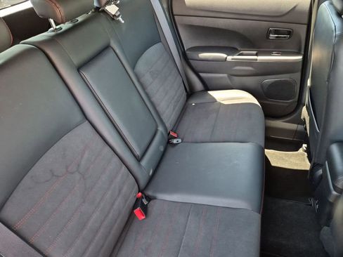 Used 2025 Mitsubishi Outlander Sport SE AWD/4WD image 29