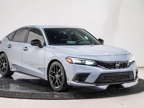 Used 2024 Honda Civic Sport image 5