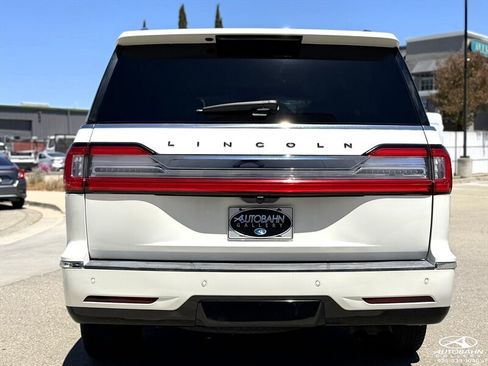 Used 2021 Lincoln Navigator Black Label w/ Cargo Convenience Package AWD/4WD image 6