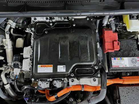 Used 2024 Toyota bZ4X FWD image 34