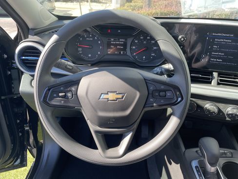 New 2026 Chevrolet Trax LS w/ LS Convenience Package image 15