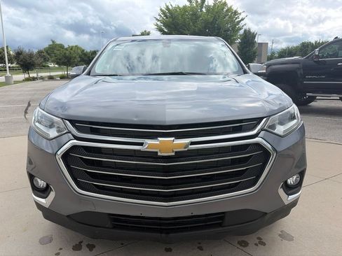 Used 2021 Chevrolet Traverse LT AWD/4WD image 2