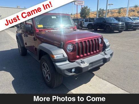 Used 2022 Jeep Wrangler Unlimited Sport AWD/4WD image 8