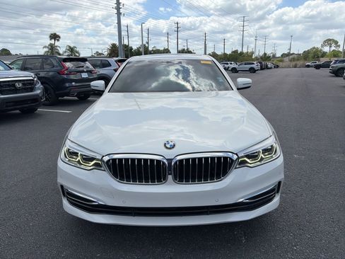 Used 2020 BMW 530i w/ Premium Package image 2