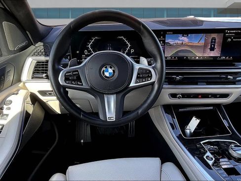 Used 2025 BMW X5 xDrive40i w/ Executive Package AWD/4WD image 8